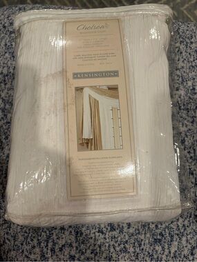 Kensington Chelsea Broomstick Crush White Crinkle Scarf Valance